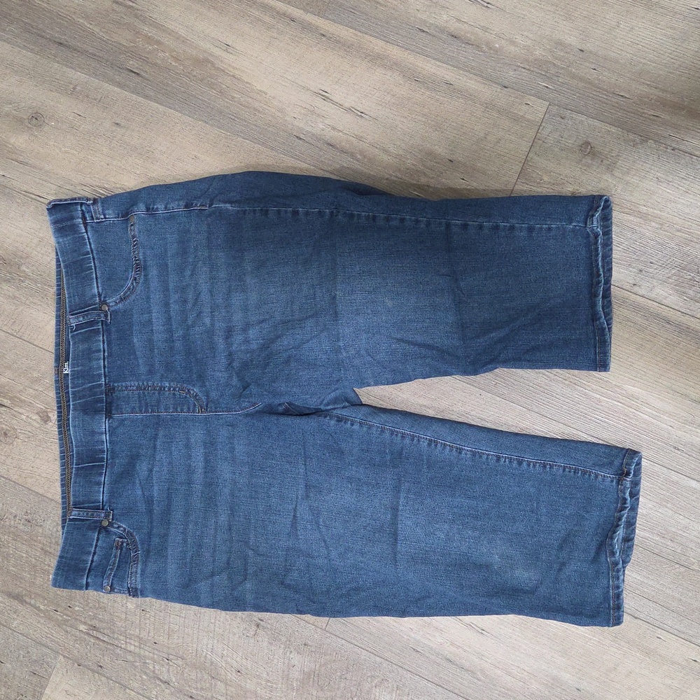 Women's Blue Denim Capris